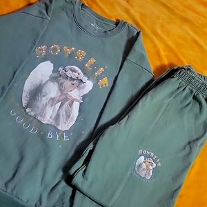 Sweatshirt & matching pants